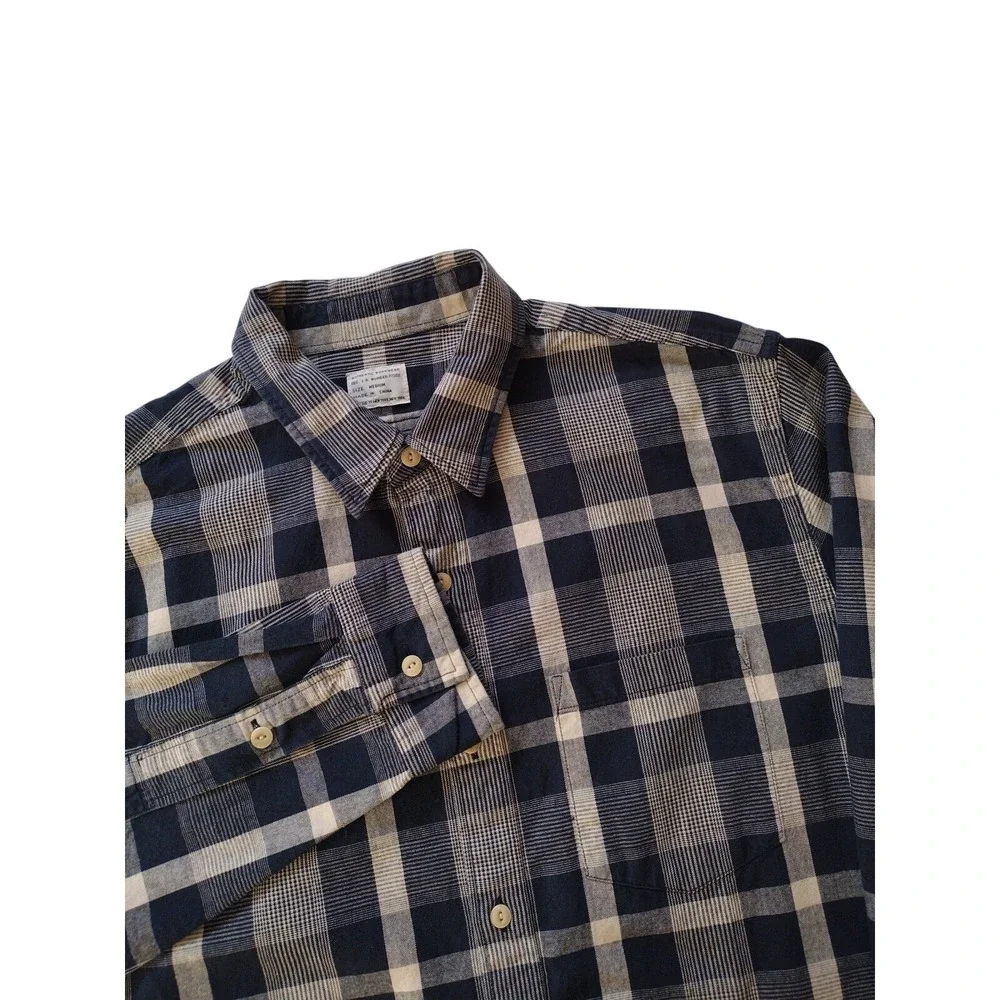 J Crew Size Medium Button Shirt Blue Plaid‎ Long Sleeve Tailored Fit Casual